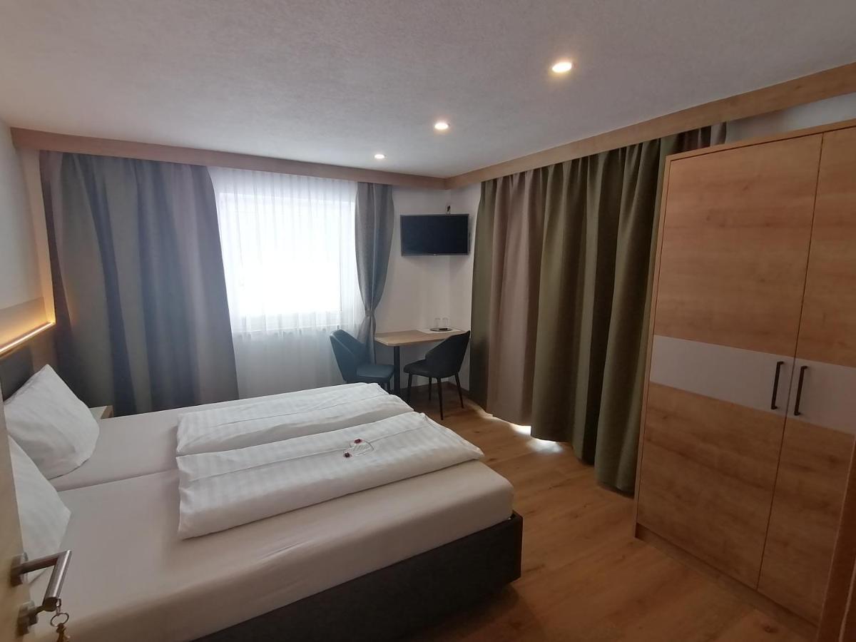 Gaestehaus Holaus Mayrhofen Zewnętrze zdjęcie