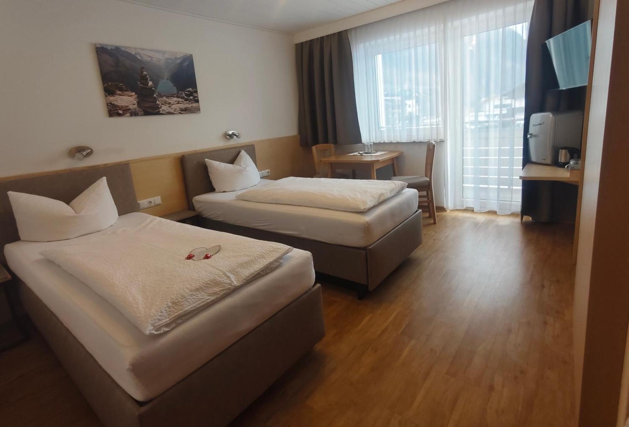 Gaestehaus Holaus Mayrhofen Zewnętrze zdjęcie